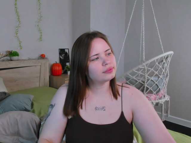 EricaElliott live cam on BongaCams