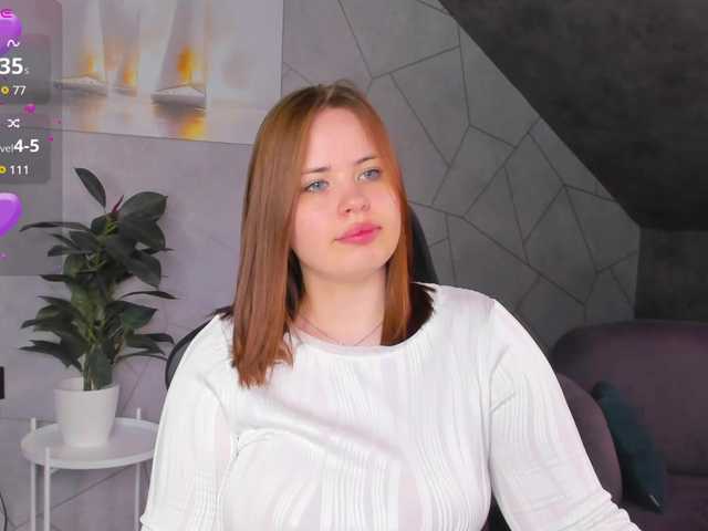 EricaElliott live cam on BongaCams