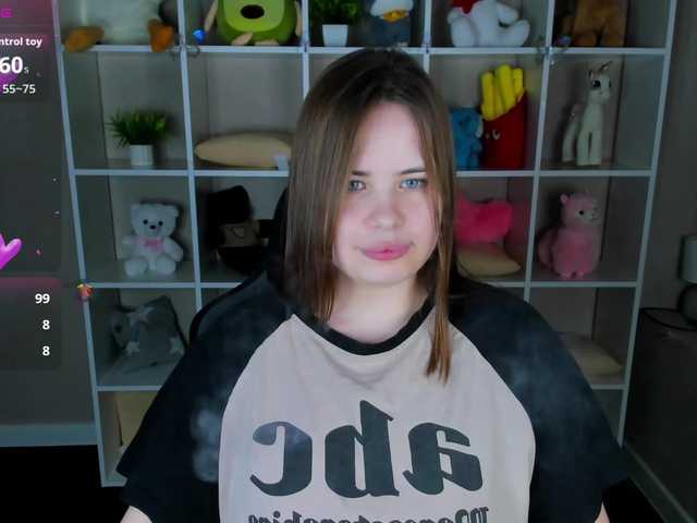 EricaElliott live cam on BongaCams