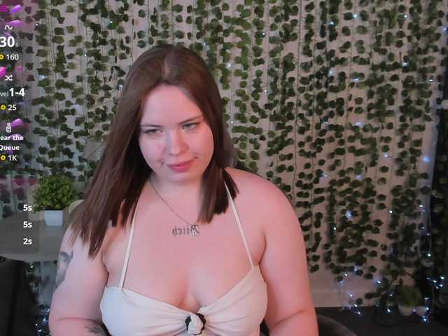 EricaElliott live cam on BongaCams