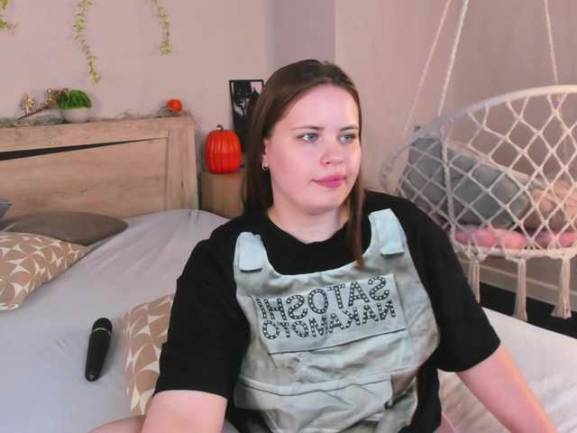 EricaElliott live cam on BongaCams