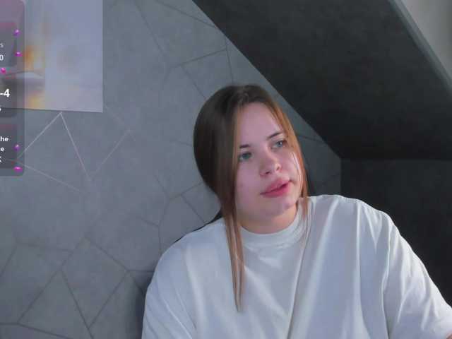 EricaElliott live cam on BongaCams