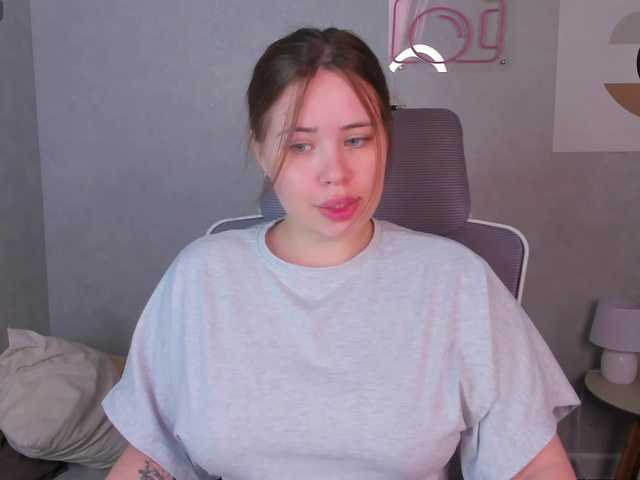 EricaElliott live cam on BongaCams