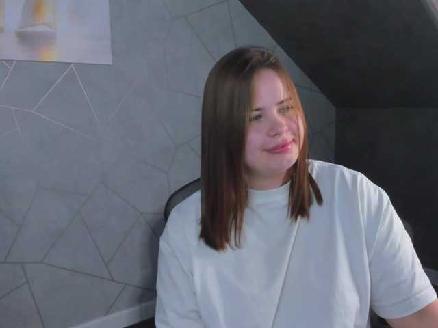 EricaElliott live cam on BongaCams