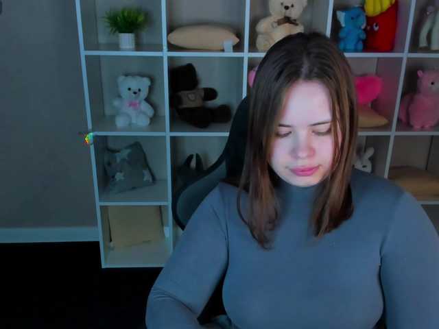 EricaElliott live cam on BongaCams