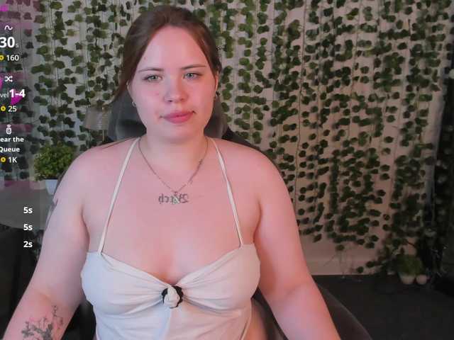 EricaElliott live cam on BongaCams