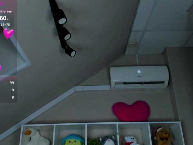 EricaElliott live cam on BongaCams