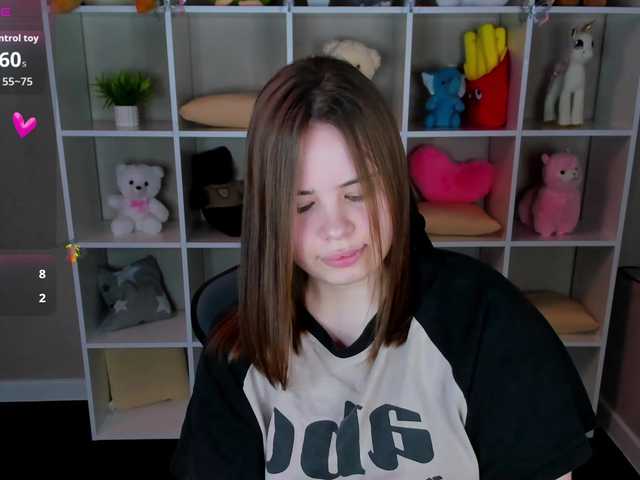 EricaElliott live cam on BongaCams