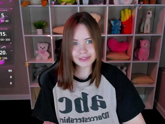 EricaElliott live cam on BongaCams