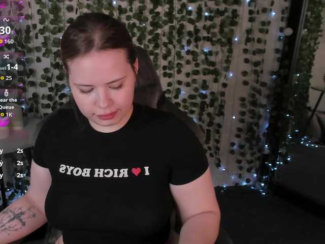 EricaElliott live cam on BongaCams