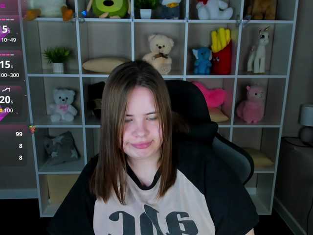 EricaElliott live cam on BongaCams