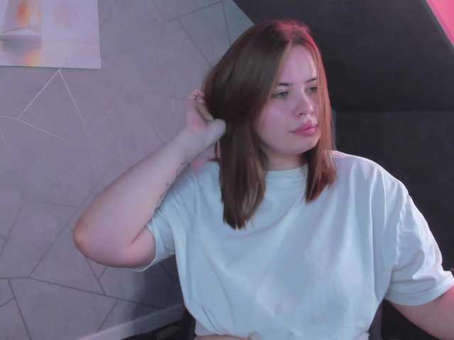 EricaElliott live cam on BongaCams