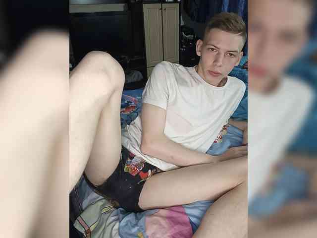 Twiks21 Live Webcam on BongaCams