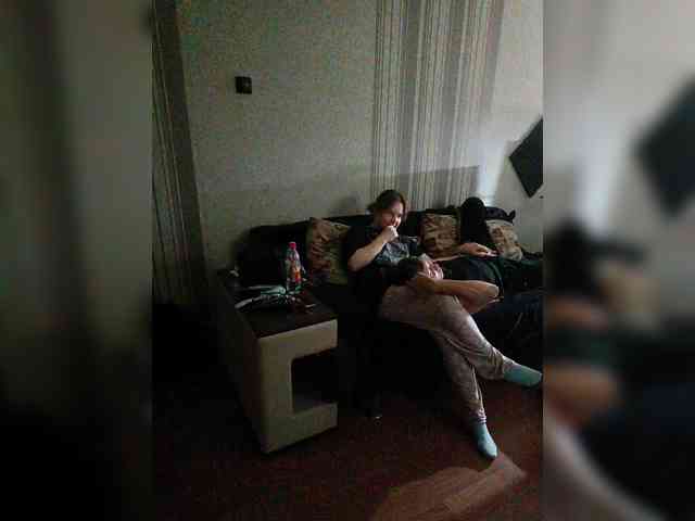 25dzhenni-i-robert webcam
