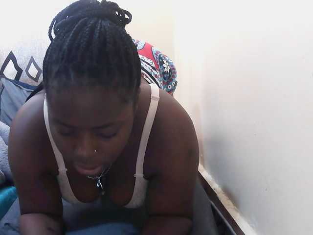 Sexxy-red live cam on BongaCams