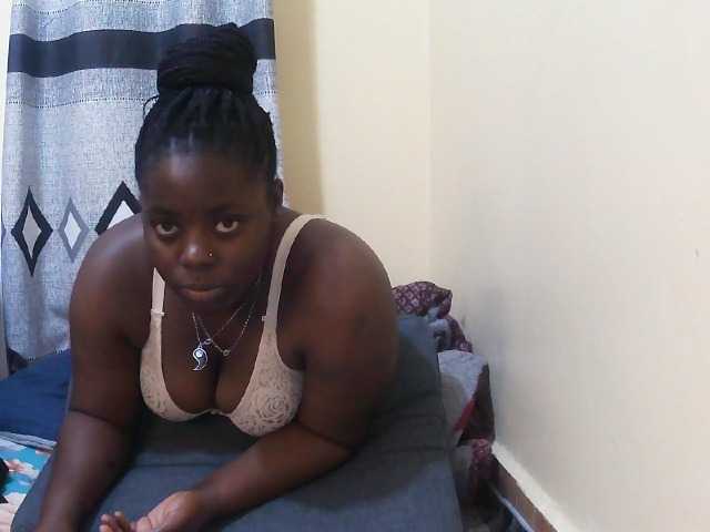 Sexxy-red live cam on BongaCams