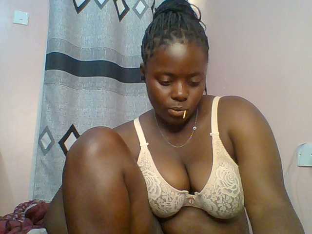 Sexxy-red live cam on BongaCams