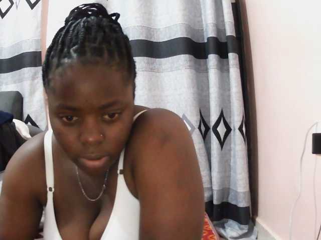 Sexxy-red live cam on BongaCams