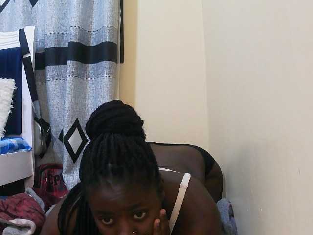 Sexxy-red live cam on BongaCams