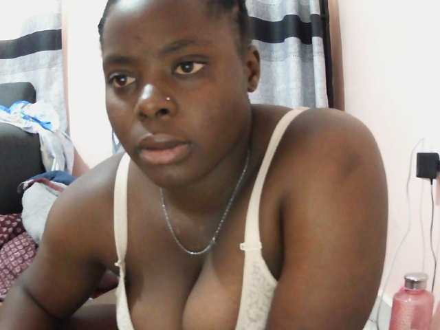 Sexxy-red live cam on BongaCams