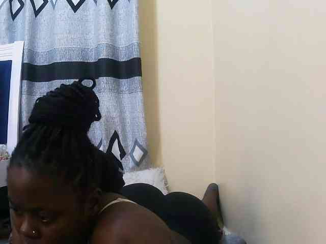 Model: Sexxy-red