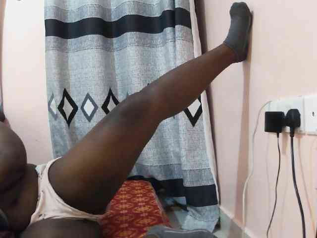 Model: Sexxy-red