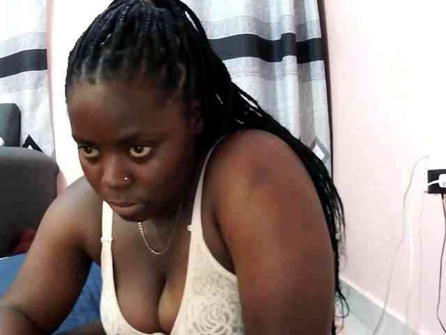 Model: Sexxy-red