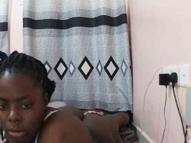 Model: Sexxy-red