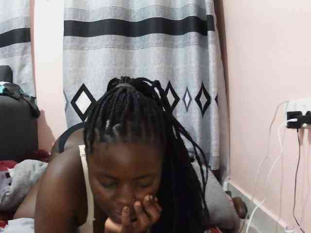 Model: Sexxy-red