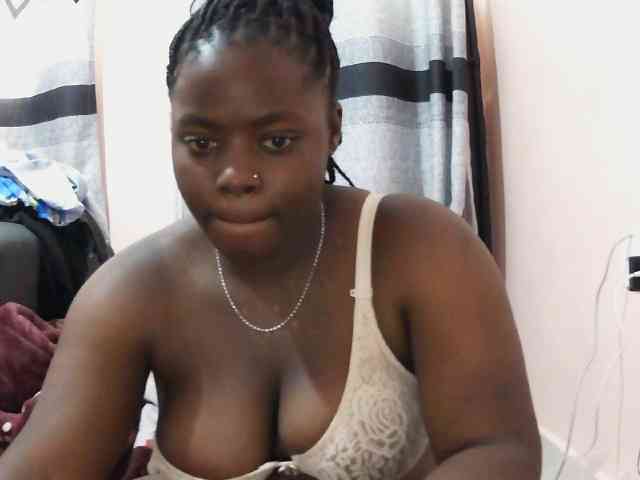 Model: Sexxy-red