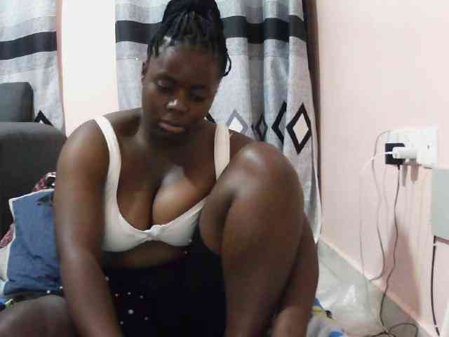 Model: Sexxy-red