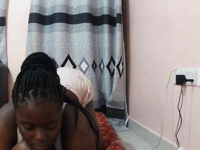 Model: Sexxy-red