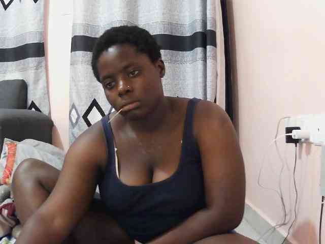 Model: Sexxy-red