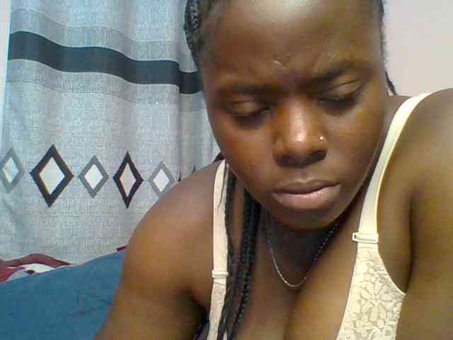 Model: Sexxy-red