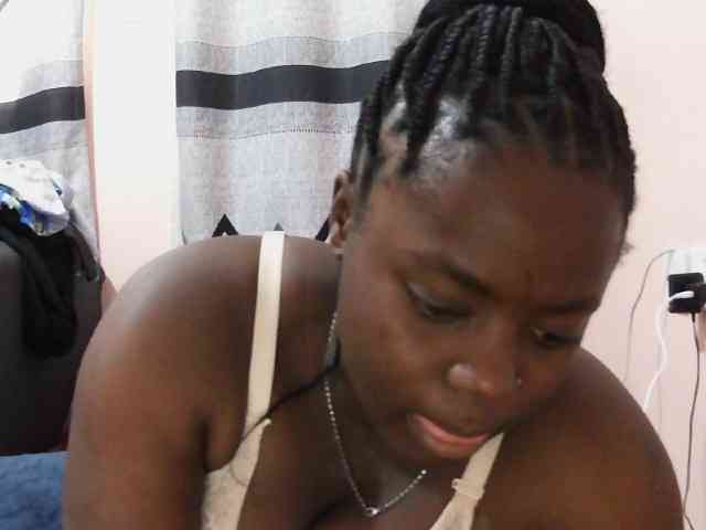 Model: Sexxy-red