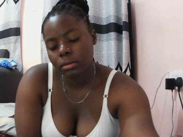 Model: Sexxy-red