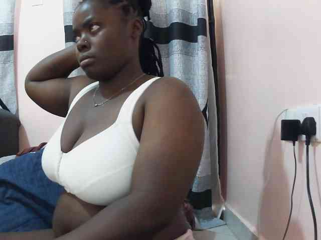 Model: Sexxy-red