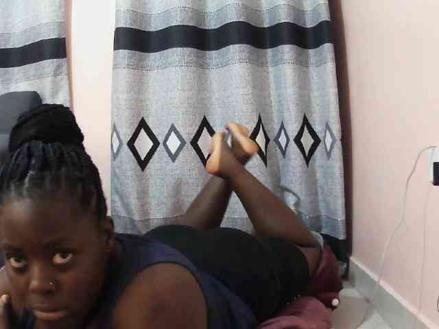 Model: Sexxy-red