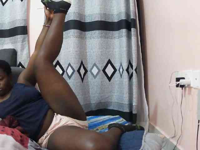 Model: Sexxy-red