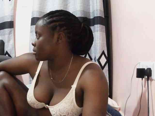 Model: Sexxy-red