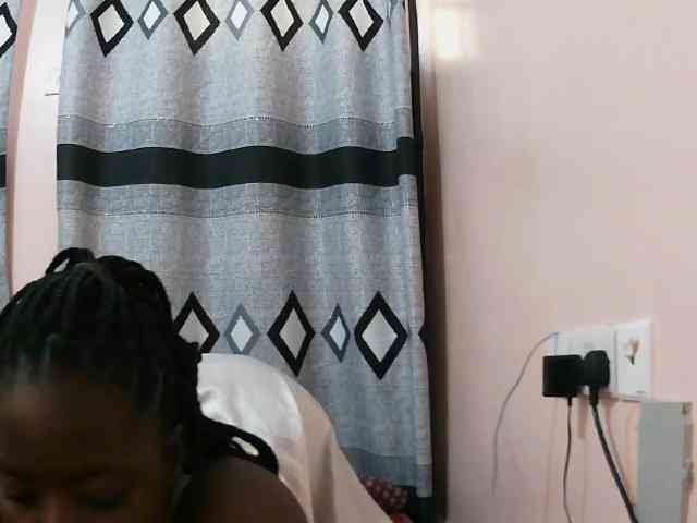 Model: Sexxy-red