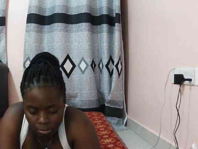 Model: Sexxy-red