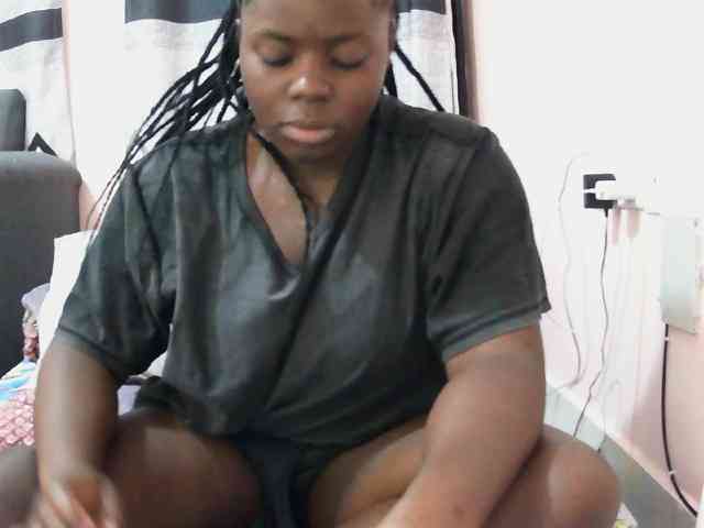 Model: Sexxy-red