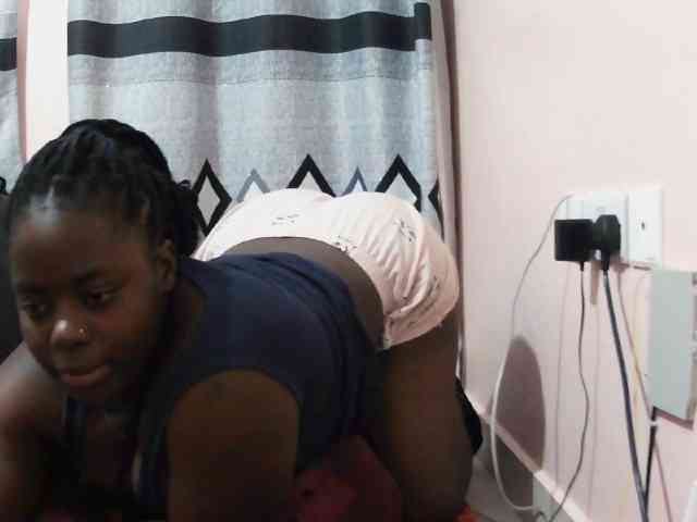 Model: Sexxy-red