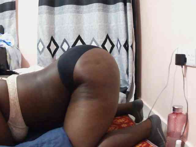 Model: Sexxy-red