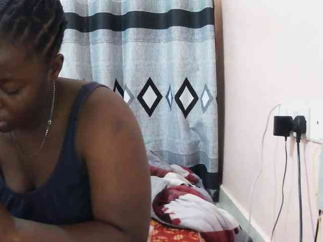 Model: Sexxy-red