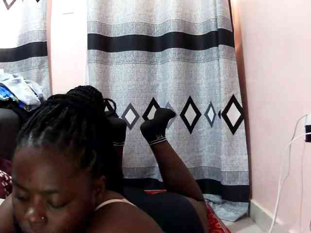 Model: Sexxy-red