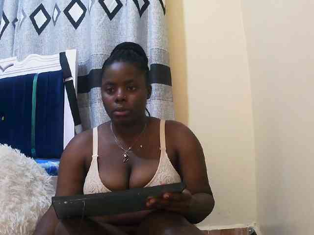 Model: Sexxy-red