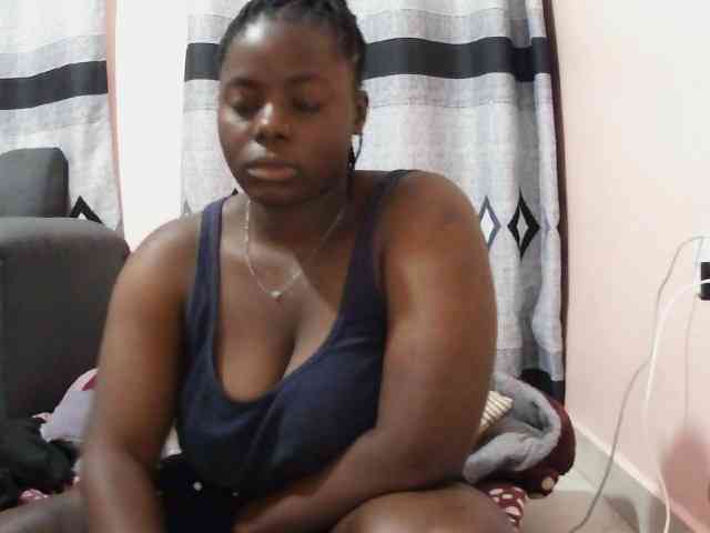 Model: Sexxy-red