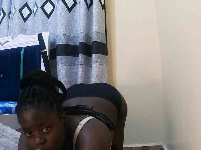 Model: Sexxy-red